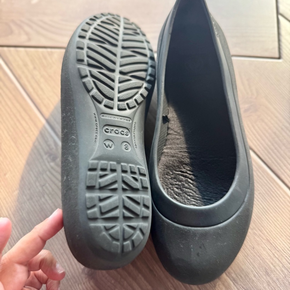 CROCS l Mammoth Lined Black Ballet Flats l Size: W8 - Picture 5 of 11